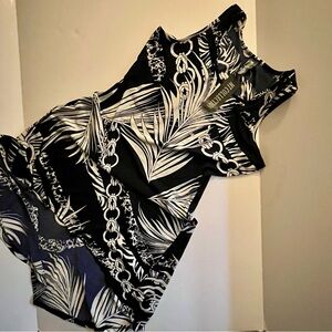 *NWT - Navy and White Palm Leaf Print High Low Dress - Size L